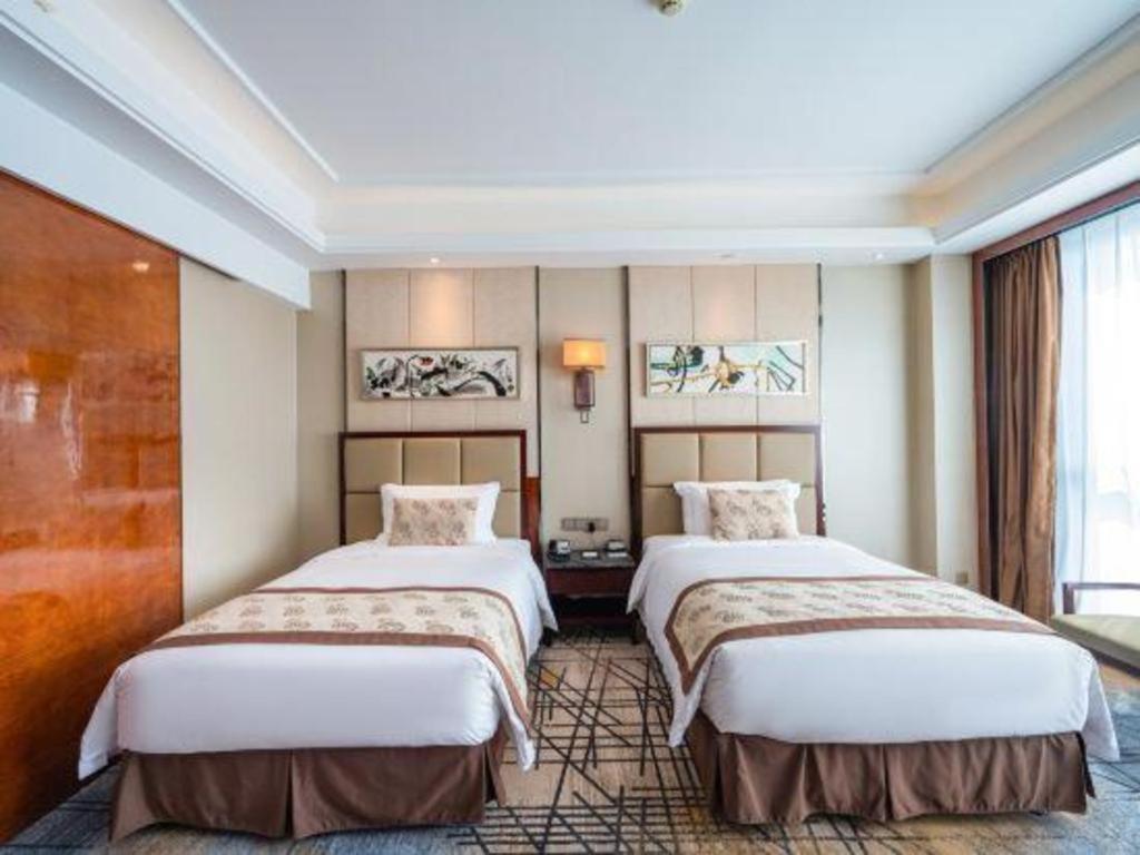 Eurasia Convention International Hotel Wuhan Exterior foto