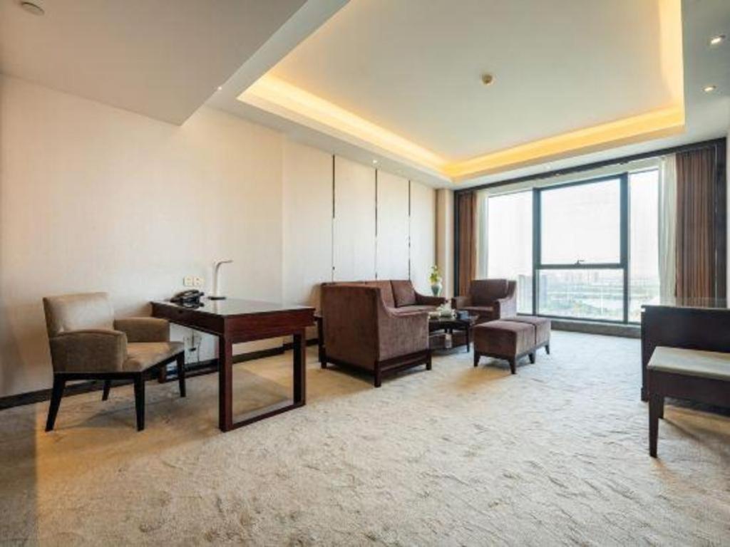 Eurasia Convention International Hotel Wuhan Exterior foto