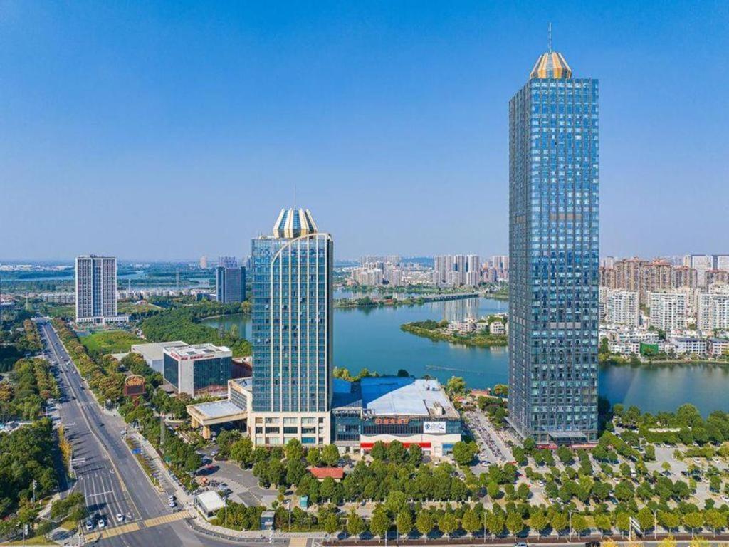 Eurasia Convention International Hotel Wuhan Exterior foto